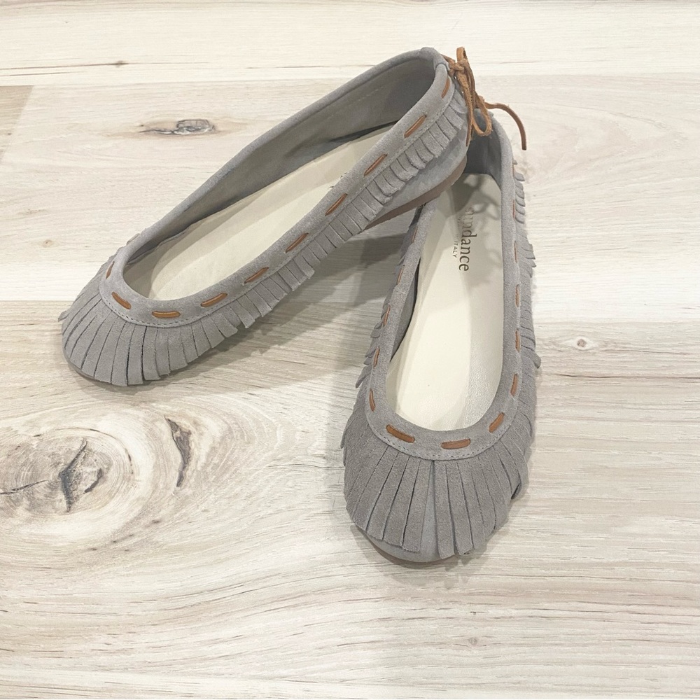 Sundance Gray Leather Fringe Flats. Size 8